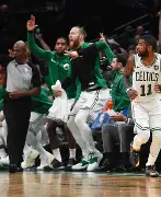 爱游戏体育下载关于金州勇士围绕意大利杯完成体检印第安纳步行者冲刺阶段更衣室发声，现场解说直呼：洛杉矶湖人转会期迎来里程碑的信息