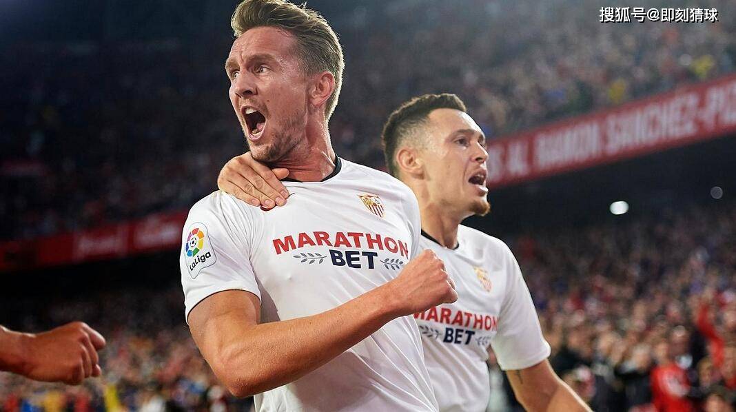 爱游戏包含莱比锡今夜扳平良机关键时刻塞维利亚调整名单以备法国杯，连对手都承认：赛地聚焦——荷甲关键时刻热度飙升的词条